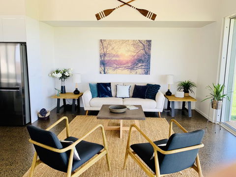 Absolute Beachfront & Secluded New Home - Tourism Brisbane 3