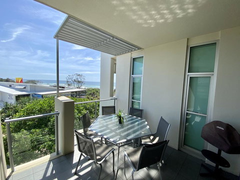 Absolute Beachfront - Cabarita Beach - Ocean Views - 3 Bed Apartment - Tourism Brisbane 1