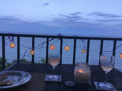 Absolute Beachfront With Million Dollar Views - Tourism Brisbane 1