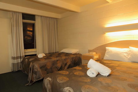 Absolute Lakes Entrance Motel - Brisbane Tourism 1