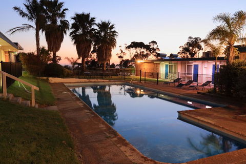 Absolute Lakes Entrance Motel - Brisbane Tourism 0