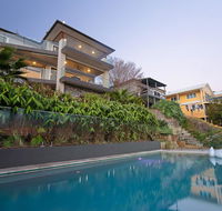 Absolute Waterfront Lakehouse Fishing Point Waterfront Pool Jetty - Tourism Brisbane