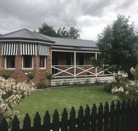 Acacia House - Central Healesville - Yarra Valley - Tourism Brisbane