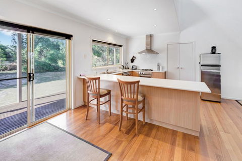 Acacia Lakehouse - The Lake At Your Doorstep - Tourism Brisbane 3