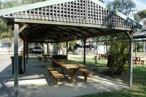 Acclaim Swan Valley Tourist Park - Tourism Brisbane 3