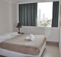Accommodation Sydney City Centre - Hyde Park Plaza 3 bedroom 1 bathroom Apartment - Tourism Brisbane