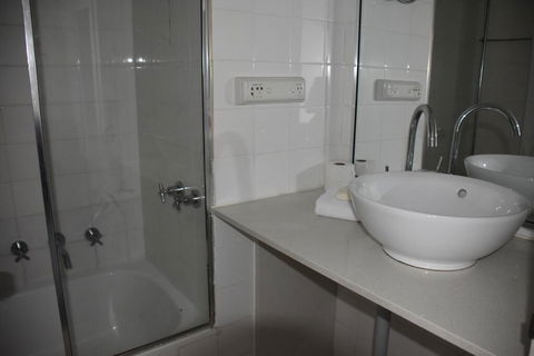 Accommodation Sydney Studio With Balcony Apartment - Brisbane Tourism 3