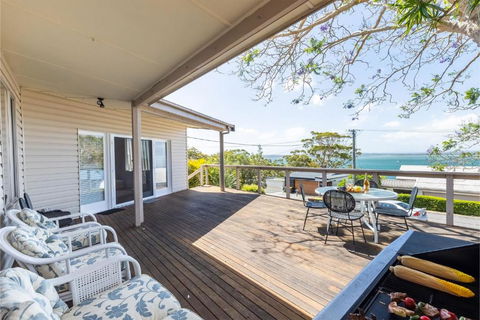 Dukes , 31 Gloucester St - Spectacular Water Views And The Added Comfort Of Air Conditioning And Wi-Fi - Tourism Brisbane 1