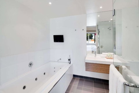 Drouin Motel - Brisbane Tourism 4