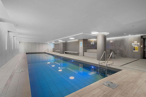 Dreamy Nature Apt In Free Tram Zone With Garden Views & Free Parking - Tourism Brisbane 3