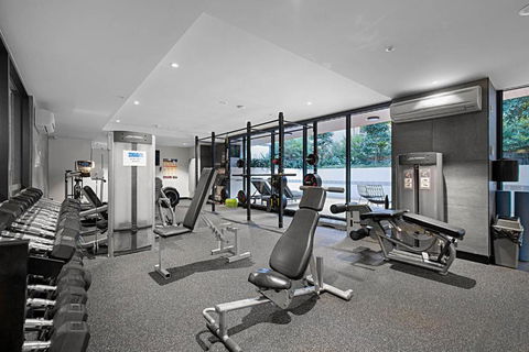 Dreamy Nature Apt In Free Tram Zone With Garden Views & Free Parking - Tourism Brisbane 4