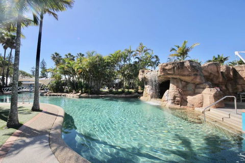 Diamond Beach 118 - Tourism Brisbane 1