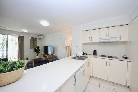 Diamond Beach Resort Family Apartment 101 - Tourism Brisbane 3