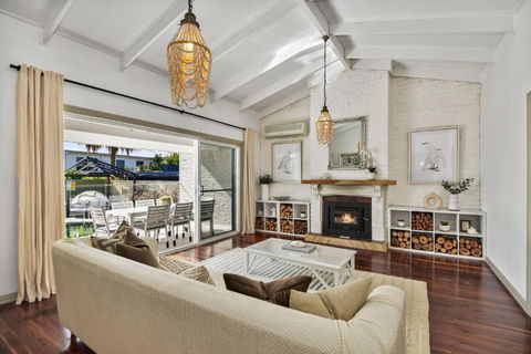 Diamond Head Manor - Tourism Brisbane 3