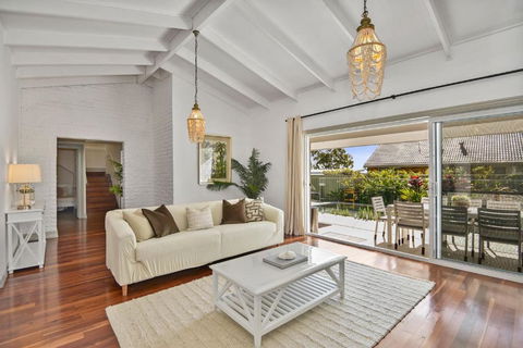 Diamond Head Manor - Tourism Brisbane 4