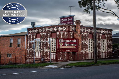Diamond House Heritage Restaurant And Motor Inn - Tourism Brisbane 0