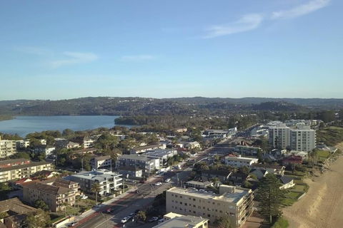 Direct Beachfront Sunrise Apartment - The Coachhouse - Tourism Brisbane 4