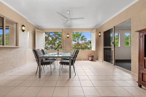 Discover A Lush Poolside Stay At The Lakes Resort - Tourism Brisbane 3