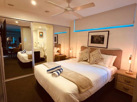 Discover Urban Bliss In Our 1-bedroom Apartment! City Views And Cultural Gems - Tourism Brisbane 0