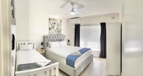 Dishwasher,ac,dryer Campbelltown Courtyard East - Tourism Brisbane 3