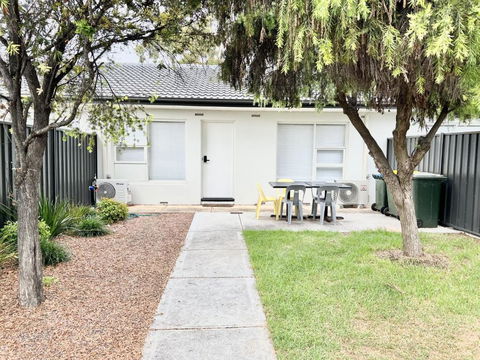 Dishwasher,ac,dryer Campbelltown Courtyard East - Tourism Brisbane 1