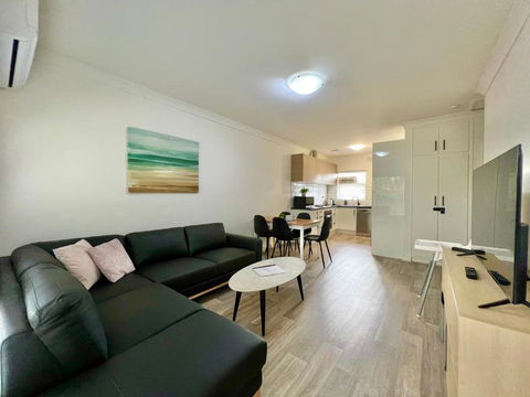 Dishwasher,ac,dryer Campbelltown Courtyard East - Tourism Brisbane 2