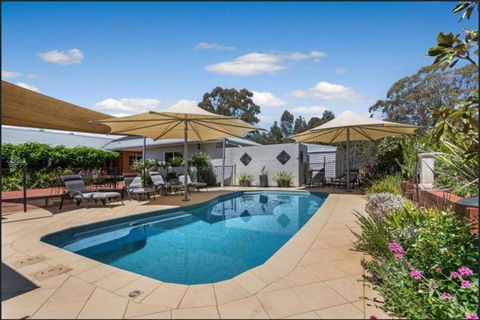 Downing Estate Homestead - Tourism Brisbane 0