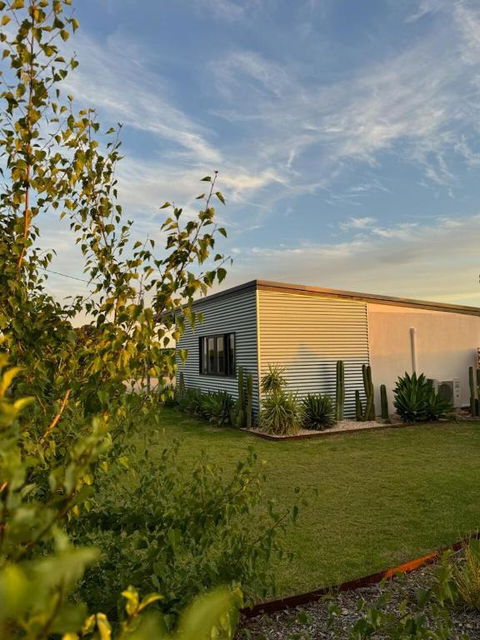 Dreamy Staiz - Riverland Abode - Tourism Brisbane 0