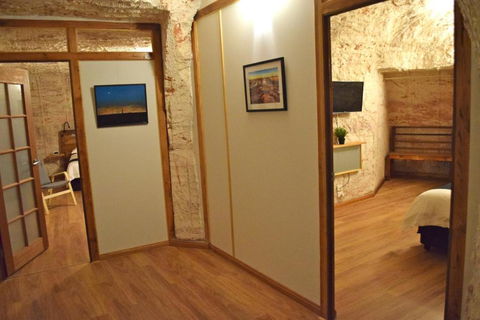 Dug Out B&B - Brisbane Tourism 2