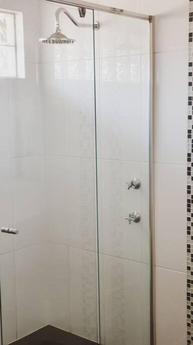 DUNES Anna Bay, House Close To Beach, Big Yard - Tourism Brisbane 4