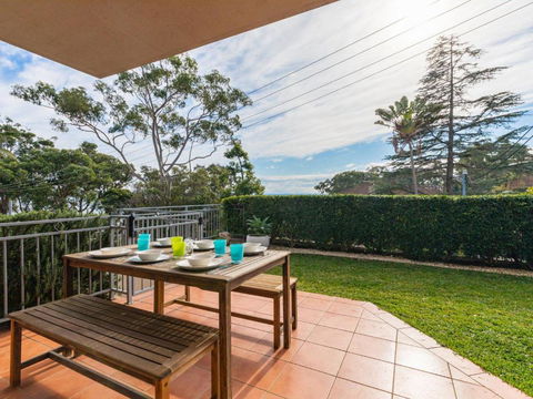 Dutchies Vista, 1 45 Christmas Bush Ave - Ground Floor Duplex With Stunning Water Views And Close To The Beach - Tourism Brisbane 1