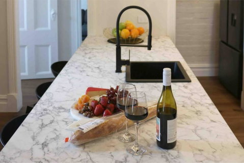 EDW19 - Stylish 2-Bed, 2-Bath Townhose In Drummoyne - Tourism Brisbane 1