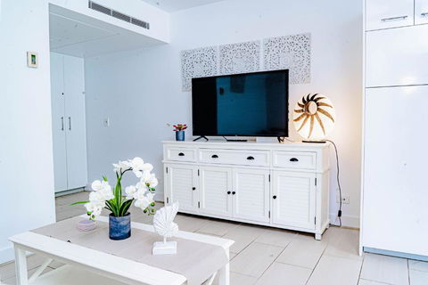 DRIFT PALM COVE- Private 2 Bed -Apartment 2204 - Tourism Brisbane 3