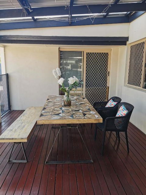 Eight Mile Plains House - Tourism Brisbane 3