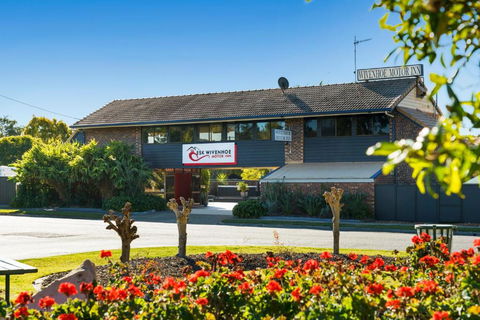 Esk Wivenhoe Motor Inn - Tourism Brisbane 0