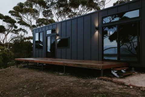 Essence Kangaroo Island - Tiny Home American River - Tourism Brisbane 4