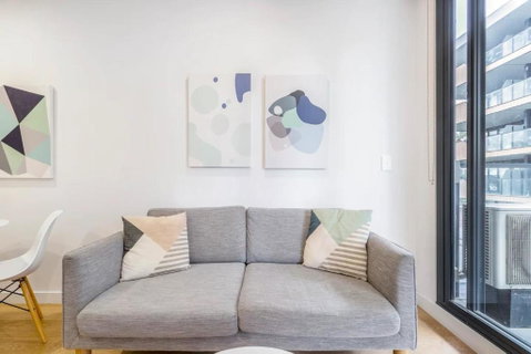 Executive Comfort Living Near La Trobe & RMIT Uni - Brisbane Tourism 2