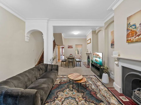 Fancy 4 BR House With Parking - ICC&Darling Harbour-8 Mins Walk - Brisbane Tourism 4