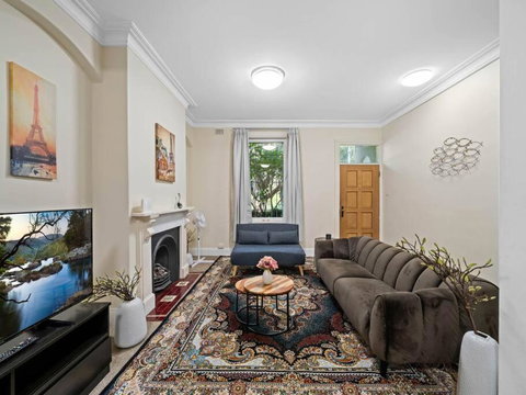 Fancy 4 BR House With Parking - ICC&Darling Harbour-8 Mins Walk - Brisbane Tourism 3