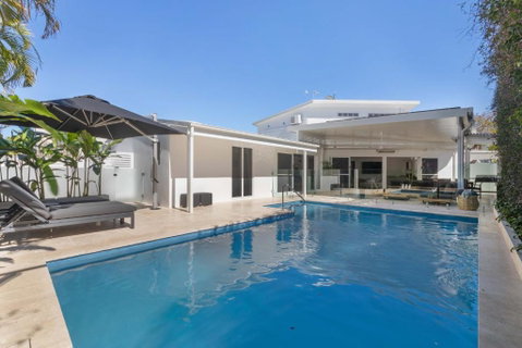 Family & Pet-Friendly Luxury Near Hastings St - Tourism Brisbane 1