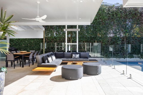 Family & Pet-Friendly Luxury Near Hastings St - Tourism Brisbane 3