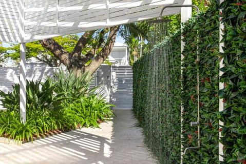 Family & Pet-Friendly Luxury Near Hastings St - Tourism Brisbane 4