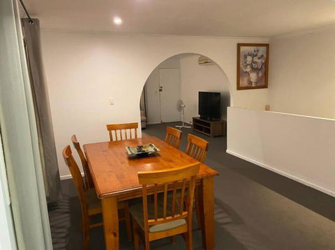 FAMILY 3-bedroom Everton Hills Apartment - Tourism Brisbane 0