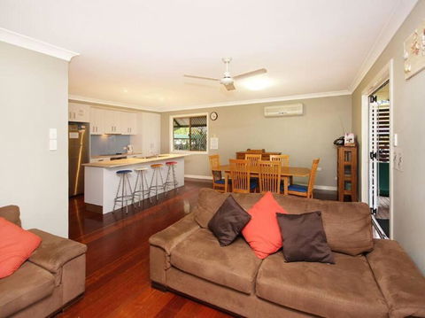FINLIA AT FLINDERS - Tourism Brisbane 3