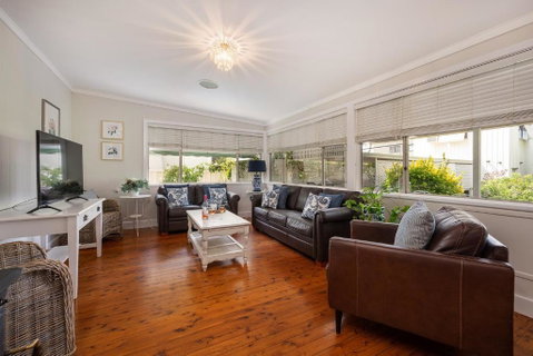 Flora Cottage - Tourism Brisbane 0