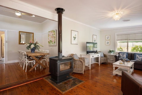 Flora Cottage - Tourism Brisbane 2