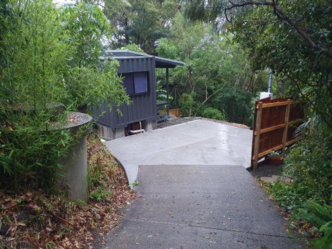 Forest Retreat Tiny Home Living - Brisbane Tourism 3