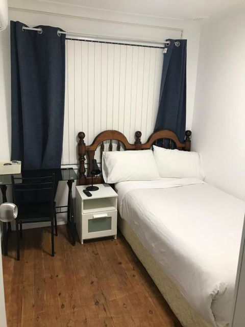 Fragrant Home-68C One King Single Bed Aircon Room - Tourism Brisbane 2