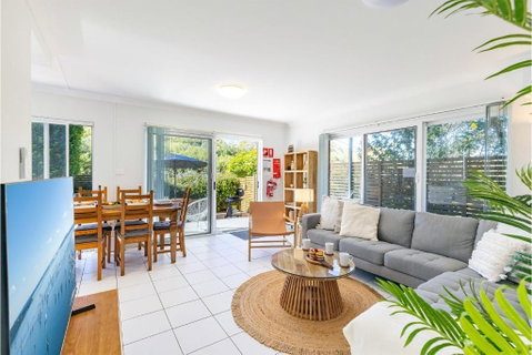 Fingal Bay Coastal Retreat 1 12 Marine Dr Fantastic Ground Floor Duplex - Tourism Brisbane 4