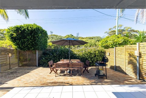 Fingal Bay Coastal Retreat 1 12 Marine Dr Fantastic Ground Floor Duplex - Tourism Brisbane 1